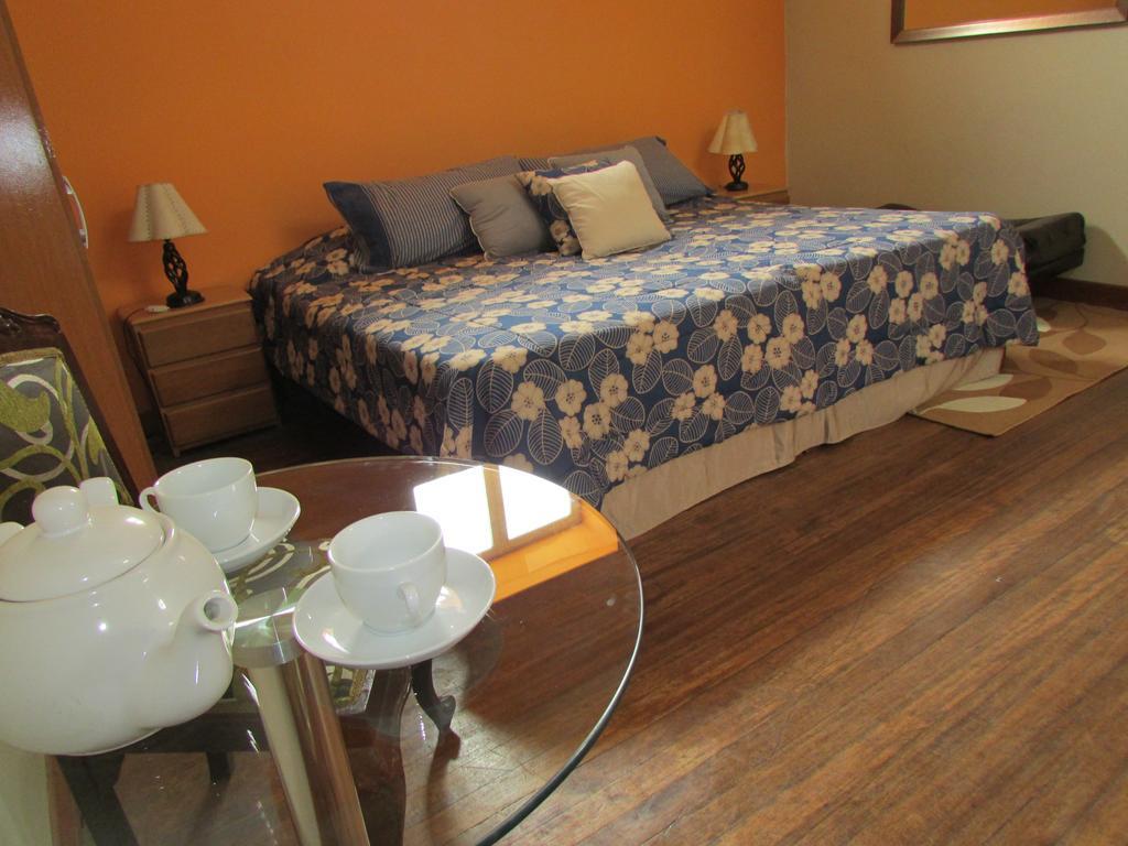 Residencial Miraflores B&B Lima Bilik gambar